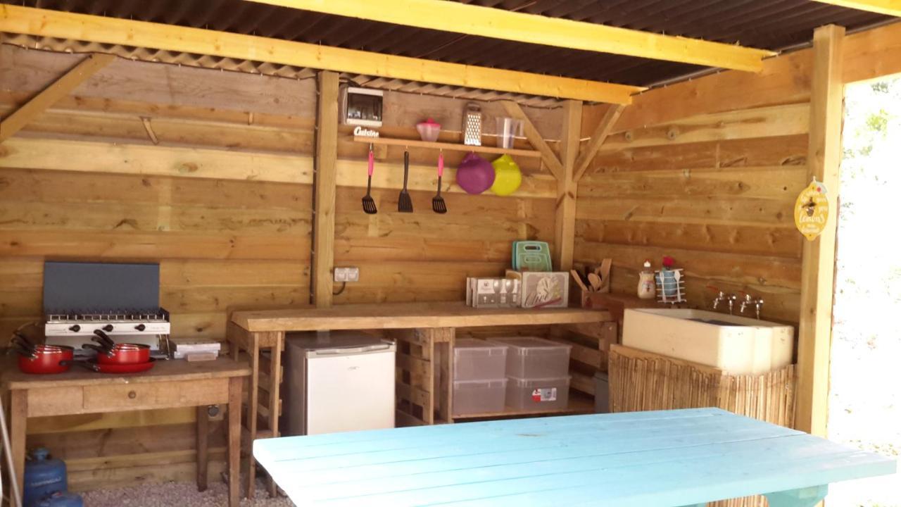 Camping Bois De St Hilaire Chalandray Exterior foto