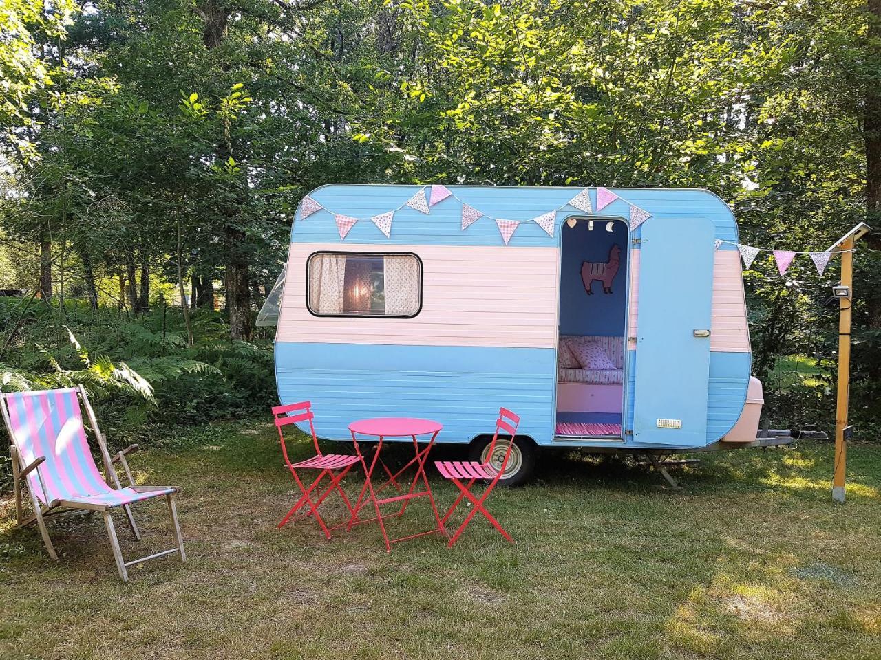 Camping Bois De St Hilaire Chalandray Exterior foto